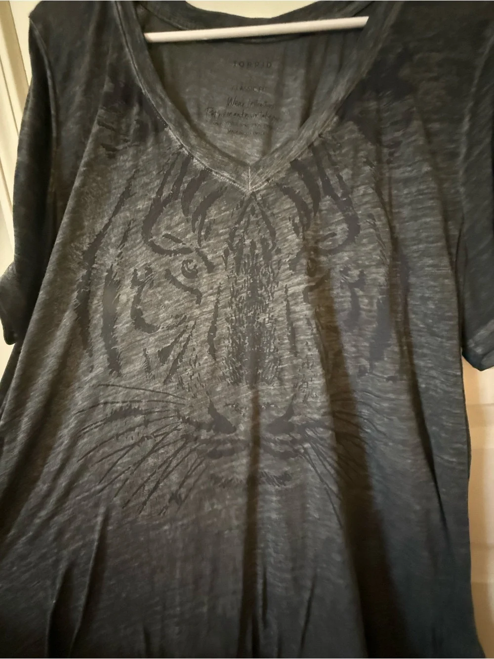 torrid Charcoal Gray V-Neck Short Sleeve Tunic with Subtle Tiger Motif - Picture 2 of 6